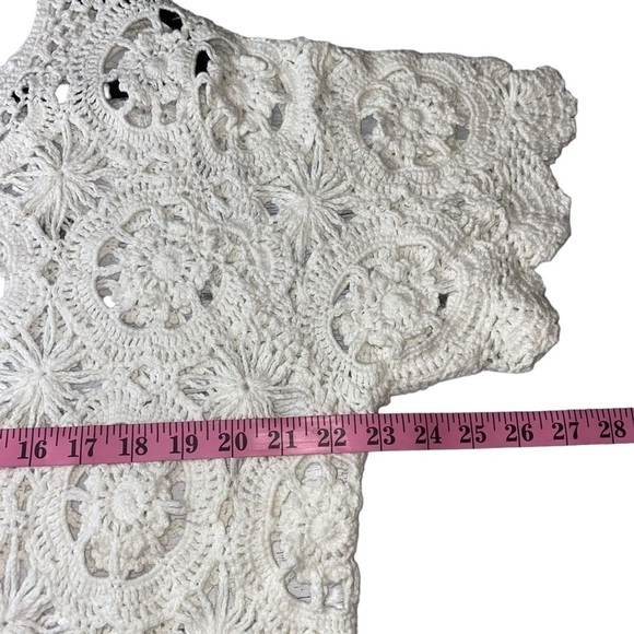 Denim 24/7 White Crocheted Scalloped Hem Lightweight Open Knit Sweater - Picture 7 of 8